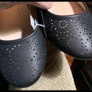 Croft and barrow size 9 flats